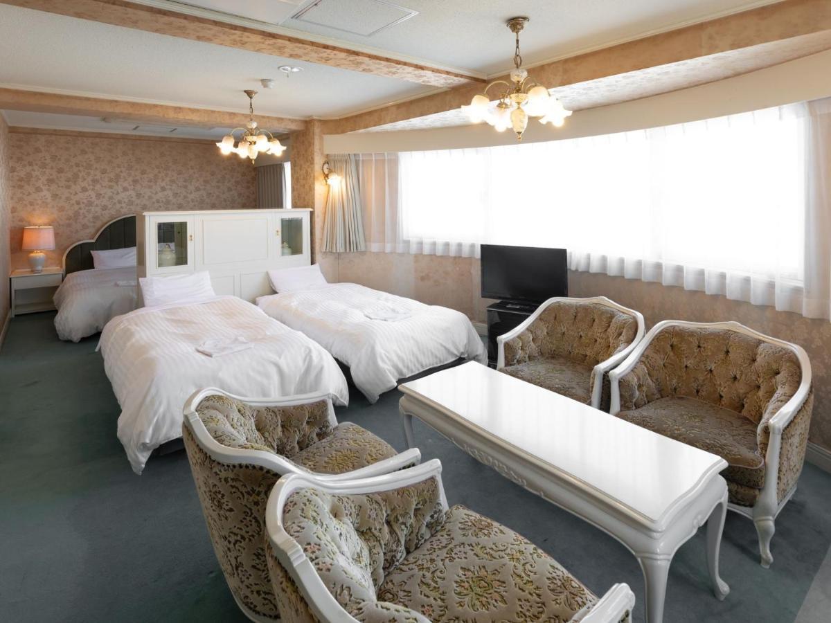 Hotel Castle Inn Yokkaichi Exterior foto