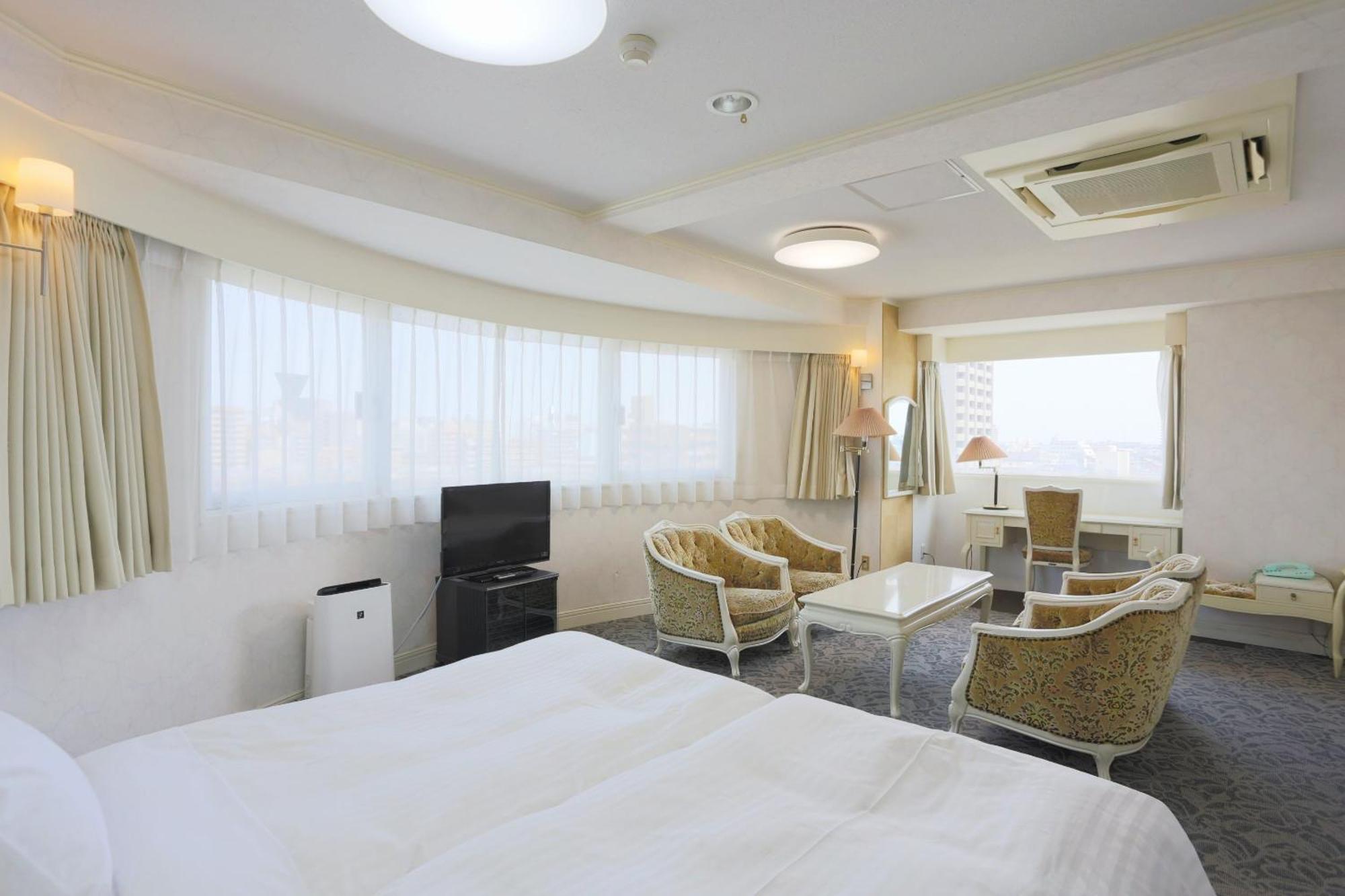 Hotel Castle Inn Yokkaichi Exterior foto