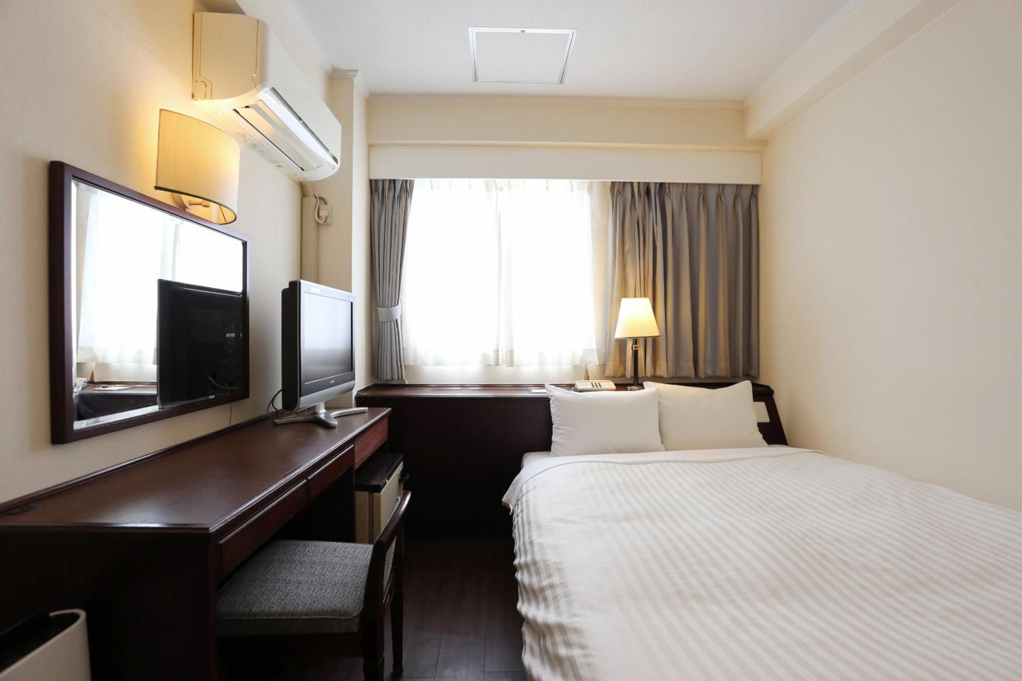 Hotel Castle Inn Yokkaichi Exterior foto
